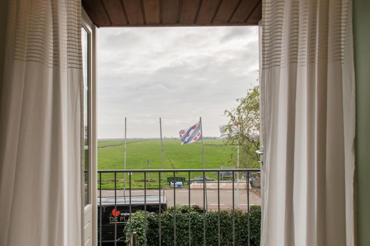 Landzicht Vakantiehuis Aan De Fluessen Elahuizen Exterior foto